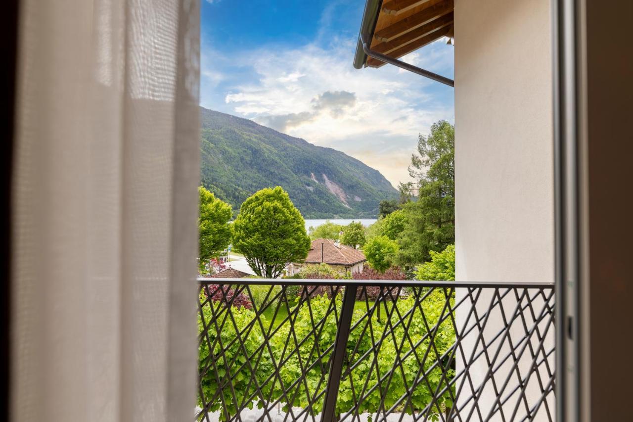 Hotel Lido - Slow & Natural Living Molveno Ngoại thất bức ảnh